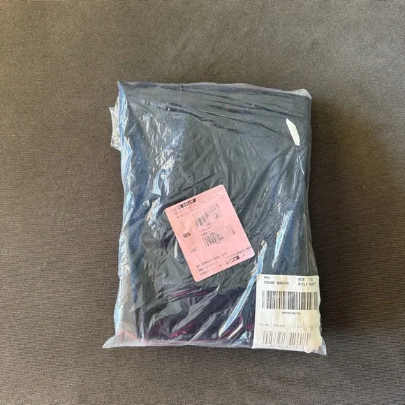 NWT J. Crew Women’s Toothpick Jeans 26 Tall Classic Wash - Picture 4 of 5